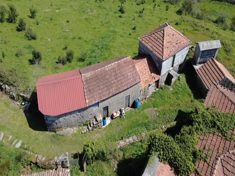 Moradia Devoluta T4+2